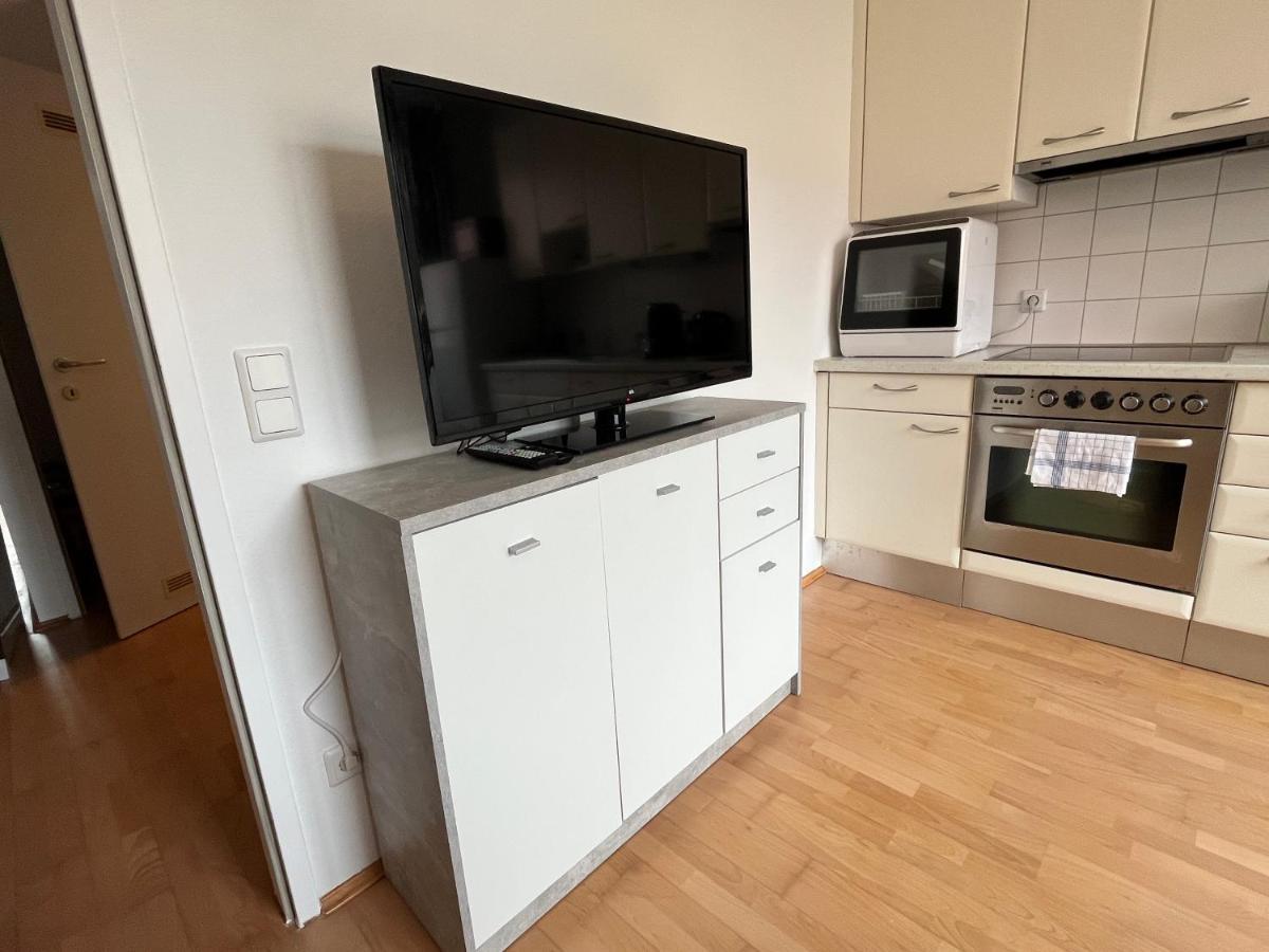 Apartamento Cool Schonbrunn Apt 2Br Viena Exterior foto